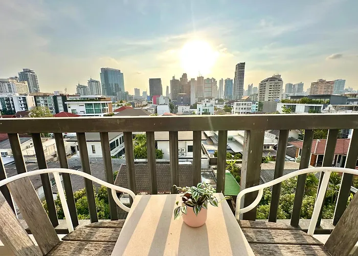 Apartment With View Near Ekkamai Bangkok